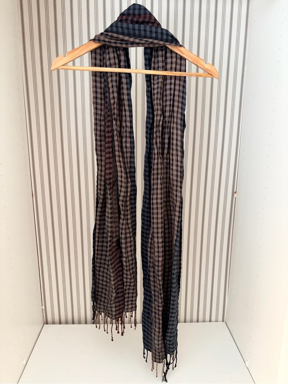 Checked Lightweight Men's Scarf - Brown & Navy